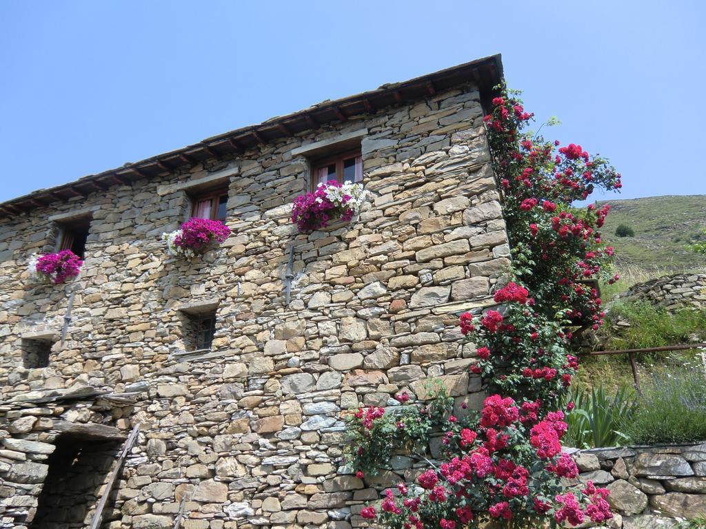Agriturismo La Fontana Dell'Olmo Hotel Molini di Triora Eksteriør billede