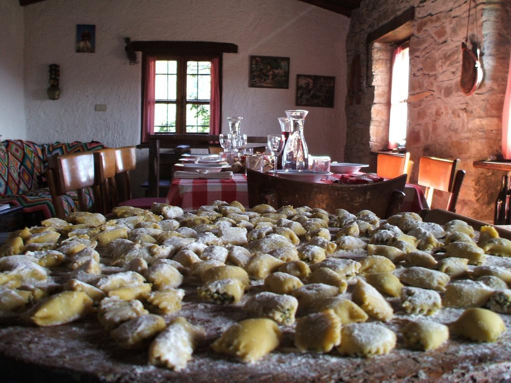 Agriturismo La Fontana Dell'Olmo Hotel Molini di Triora Eksteriør billede